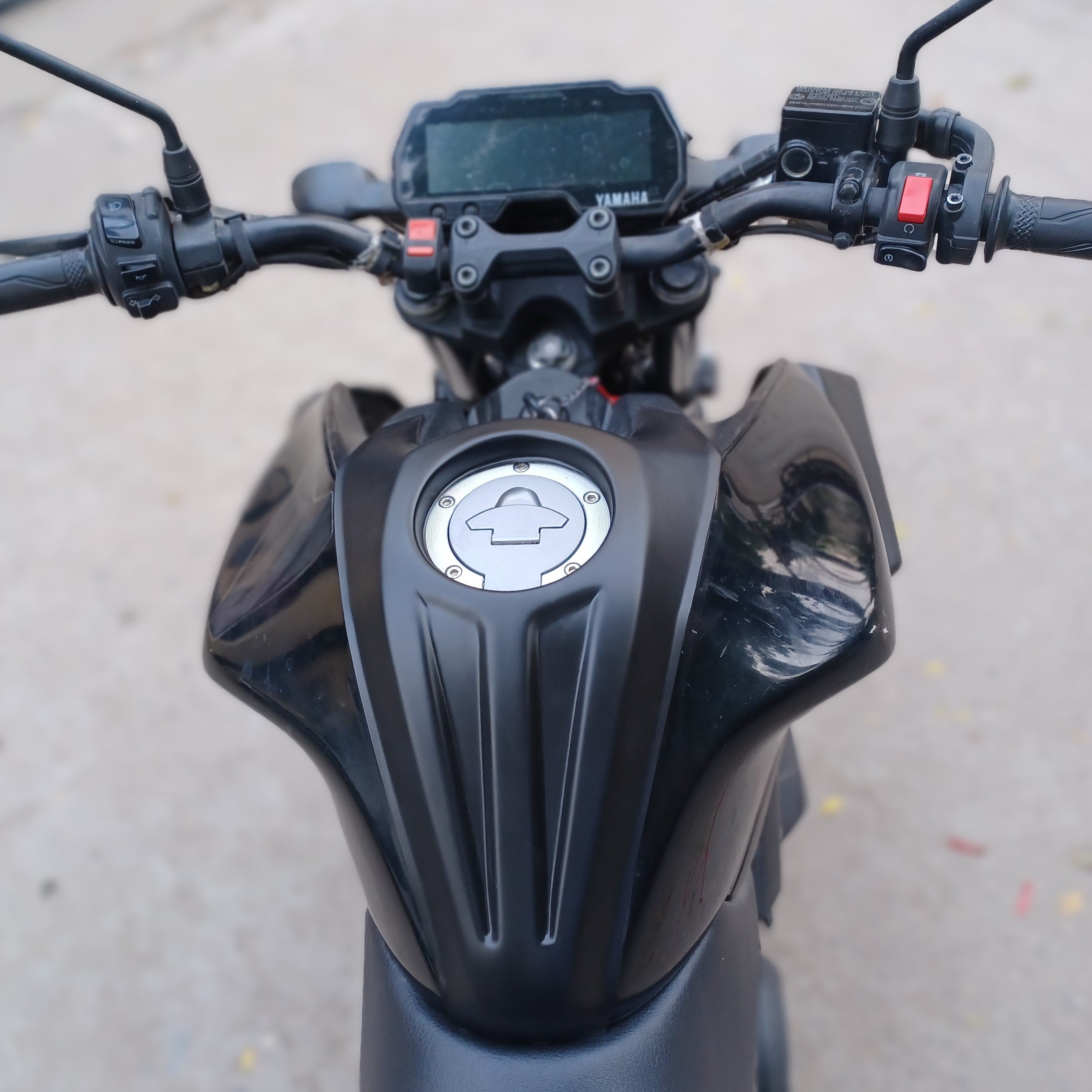 Yamaha MT15 Tank Protection | Best Tank Pad Cover | Tank Scratch Protection | Modified Looks | Saiga Parts Modification Accessories