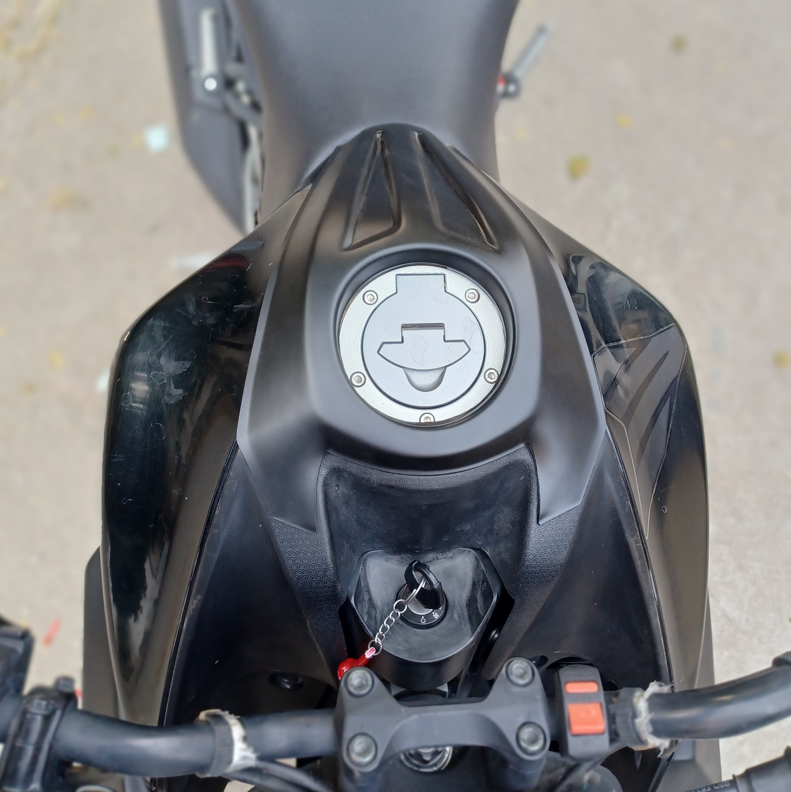 Yamaha MT15 Tank Protection | Best Tank Pad Cover | Tank Scratch Protection | Modified Looks | Saiga Parts Modification Accessories