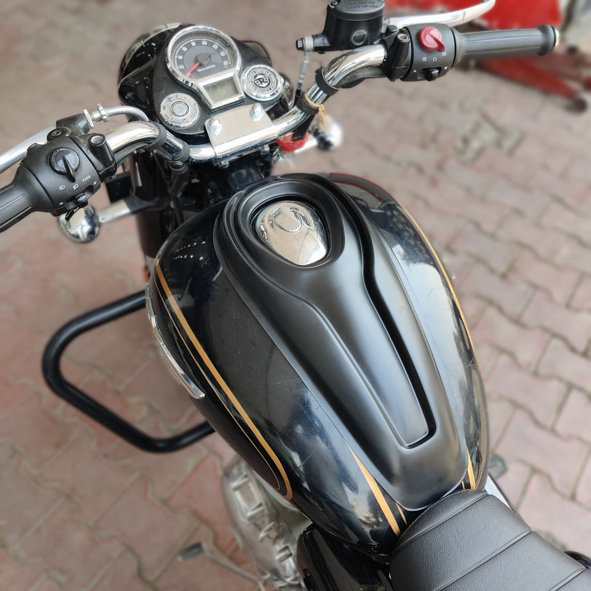 TankTie for Royal Enfield Bullet 350 Reborn (Latest Gen.)