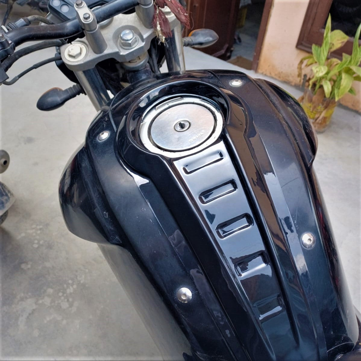 Yamaha FZ V1 Fazer V1 Tank Protection | Best Tank Pad Cover | Tank Scratch Protection | Modified Looks | Saiga Parts Modification Accessories