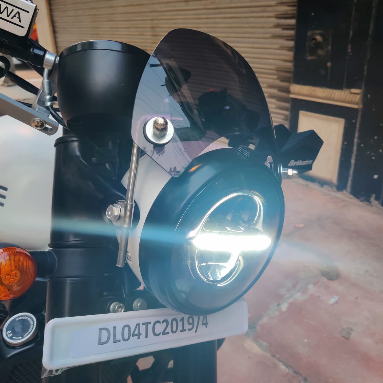 Java Perak Light Minus Headlight 150W for Jawa 42 2.1./Perak/Classic 300/Classic 350 -1 ...